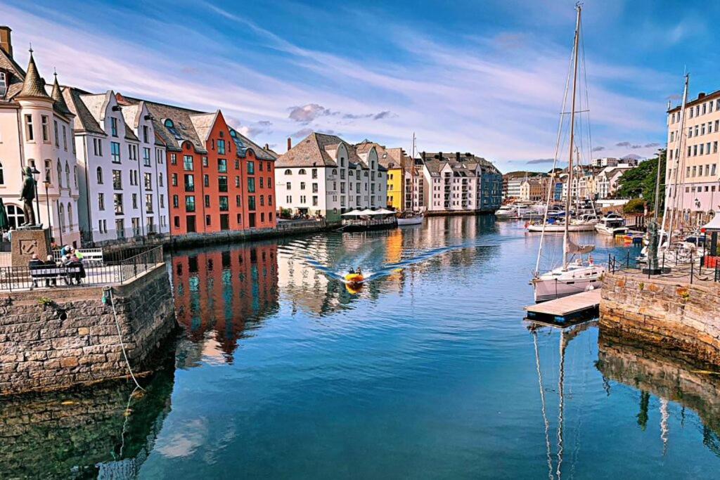 Sunny Apartment In Alesund City エクステリア 写真